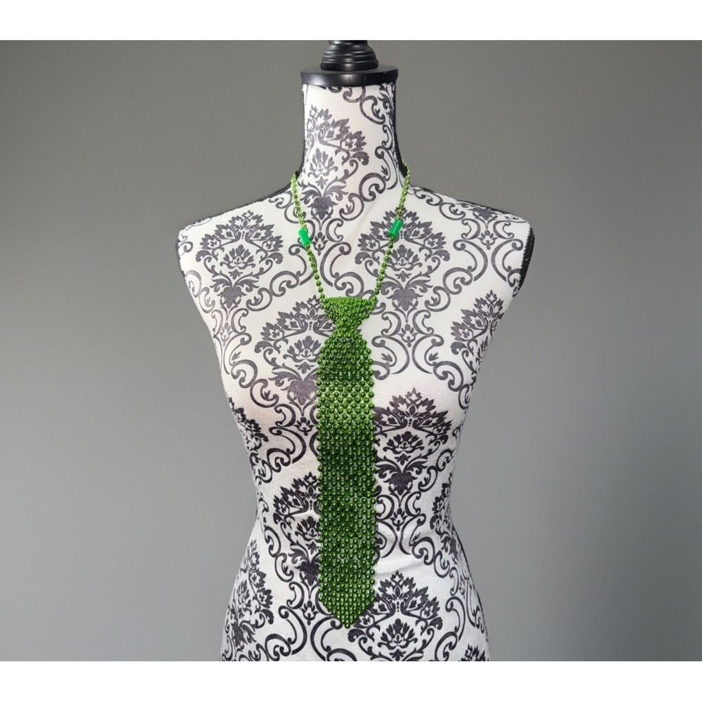 Beaded Green Tie‎ Necklace Irish Ireland St. Patrick's Day Mardi Gras